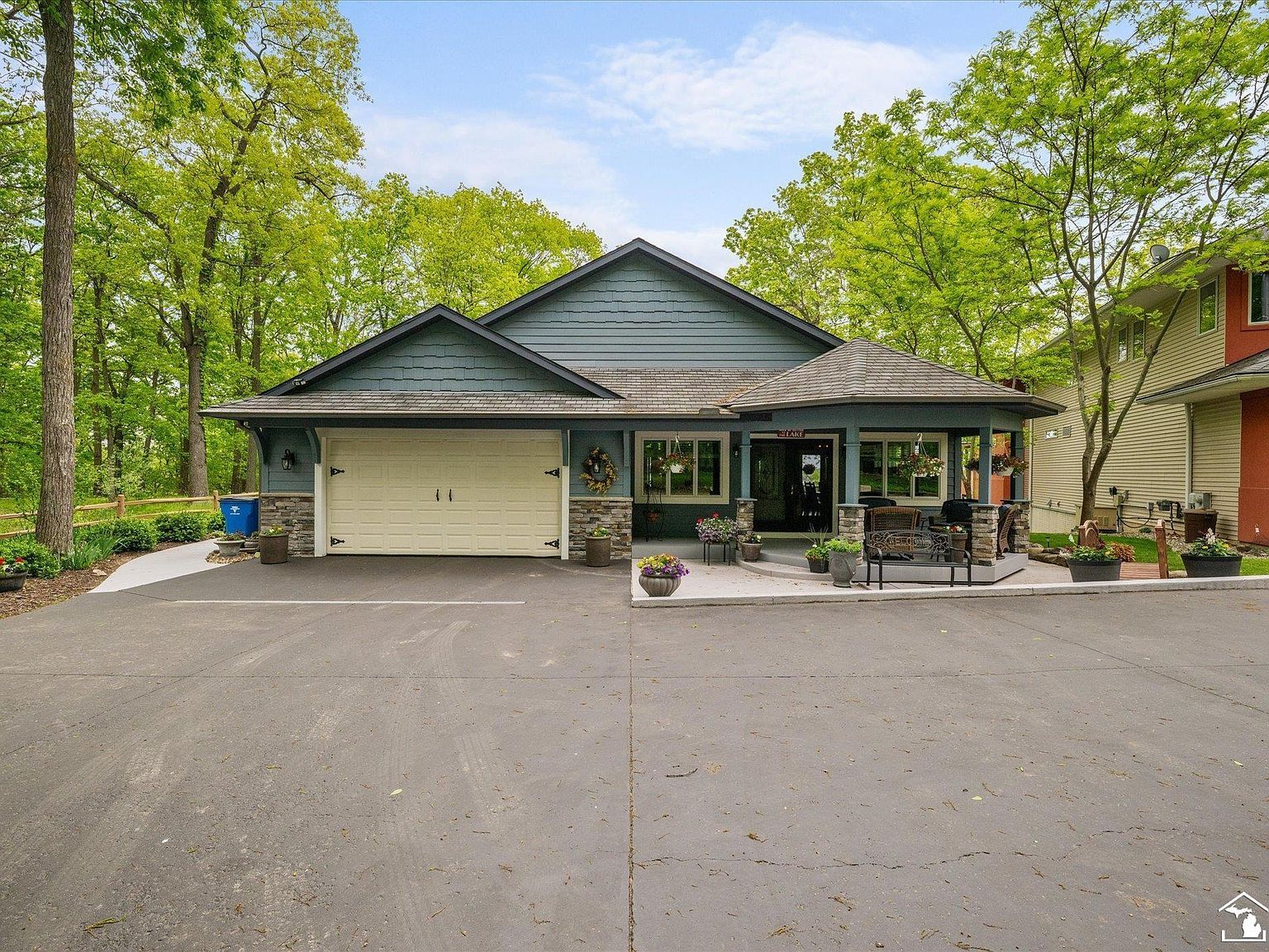 2307 Tecumseh Dr Brooklyn, MI 49230 - Thumbnail 3