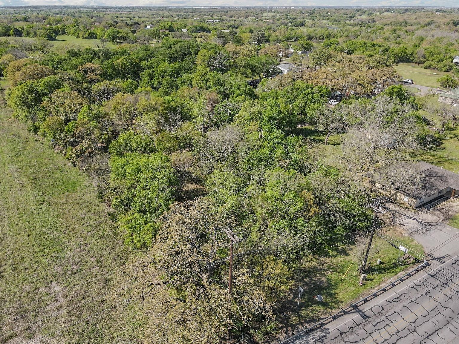 102 Carlock St Joshua, TX 76058 - Thumbnail 3