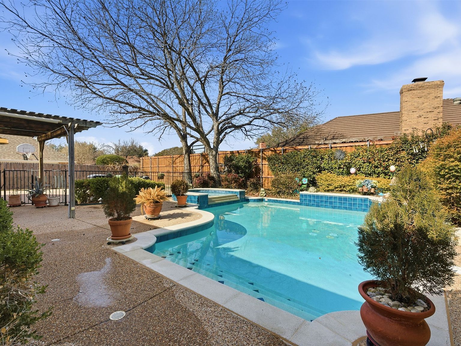 1905 Wimbledon Dr Arlington, TX 76017 - Thumbnail 3