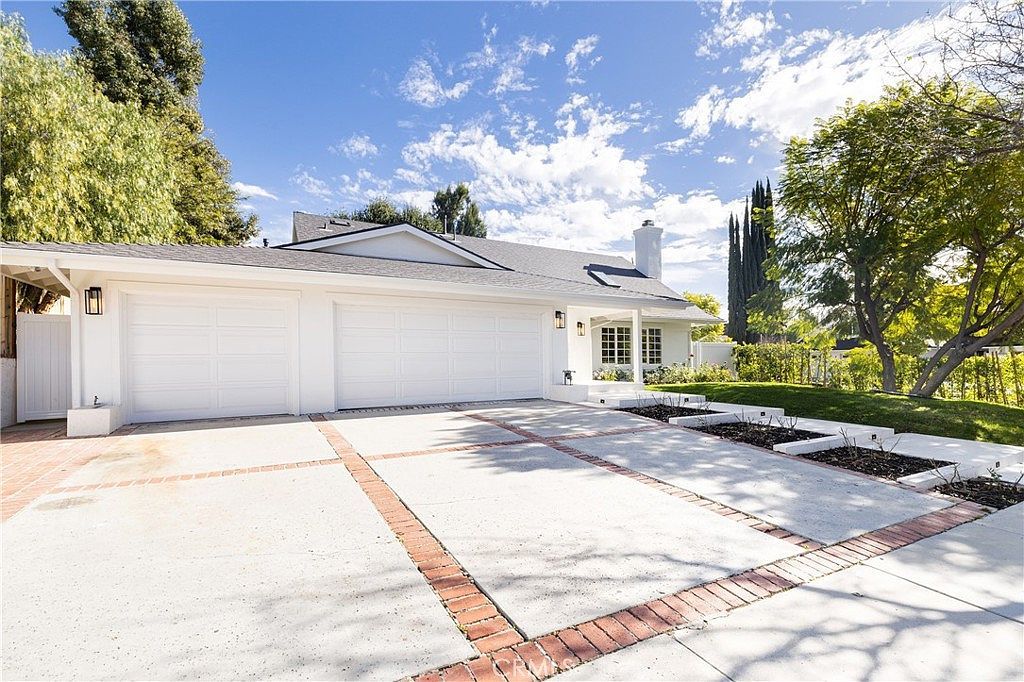 5204 Ambridge Dr Calabasas, CA 91301 - Thumbnail 3