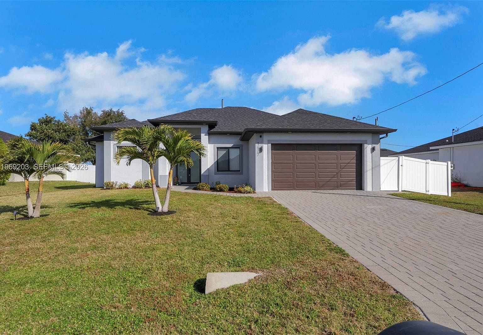 1427 SW Embers Ter Cape Coral, FL 33991 - Thumbnail 3