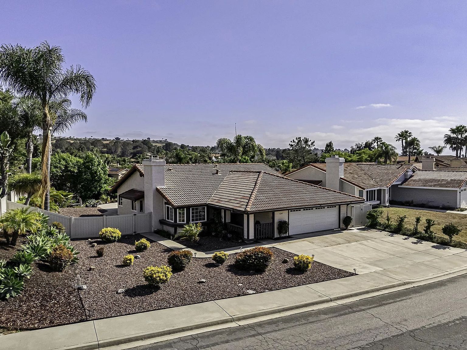 5241 Alamosa Park Dr Oceanside, CA 92057 - Thumbnail 3