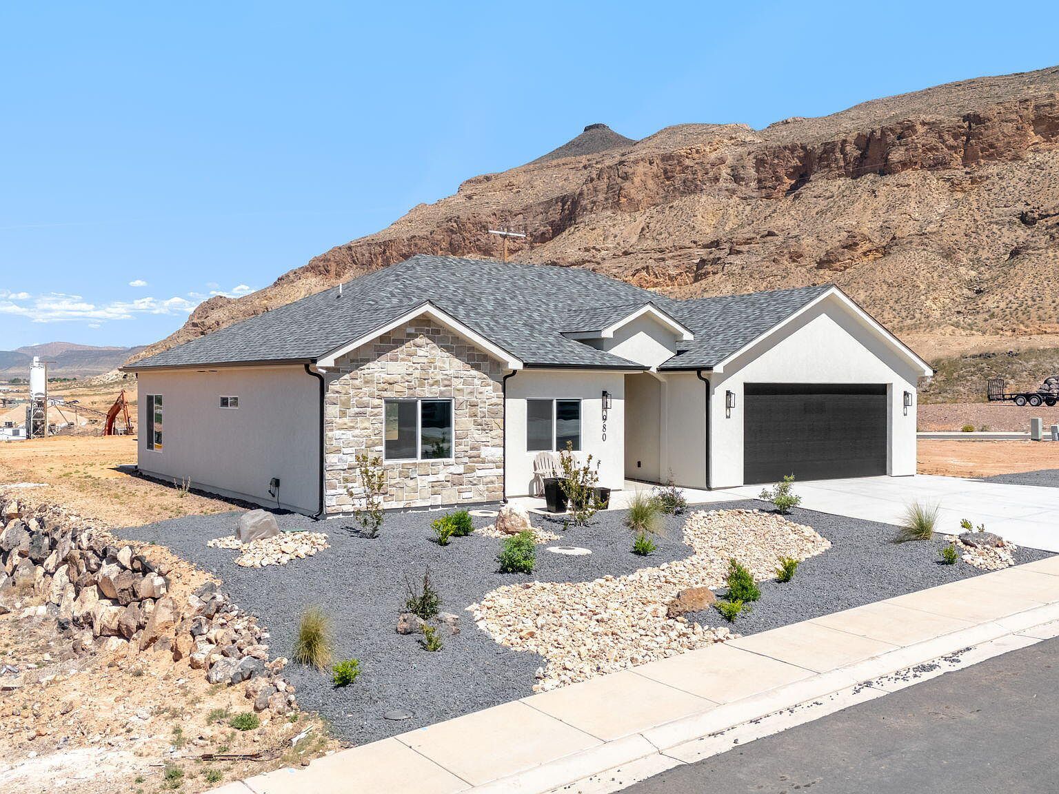 980 W Rock View Dr Hurricane, UT 84737 - Thumbnail 3