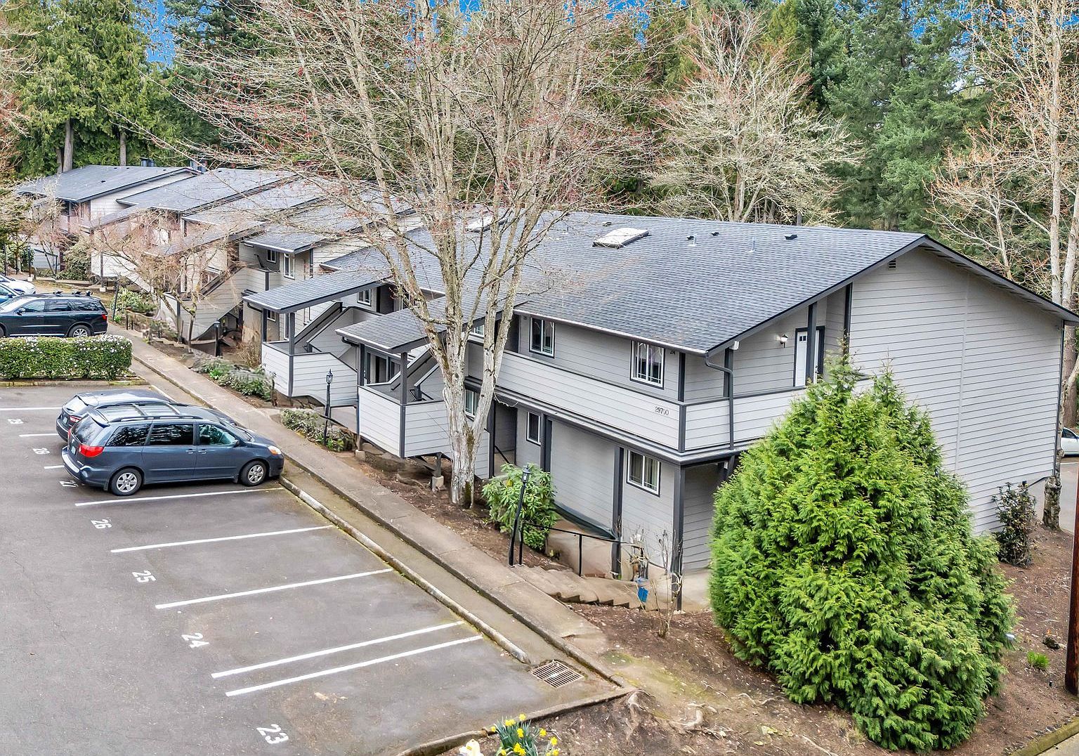 29700 SW Courtside Dr APT 36 Wilsonville, OR 97070 - Thumbnail 3