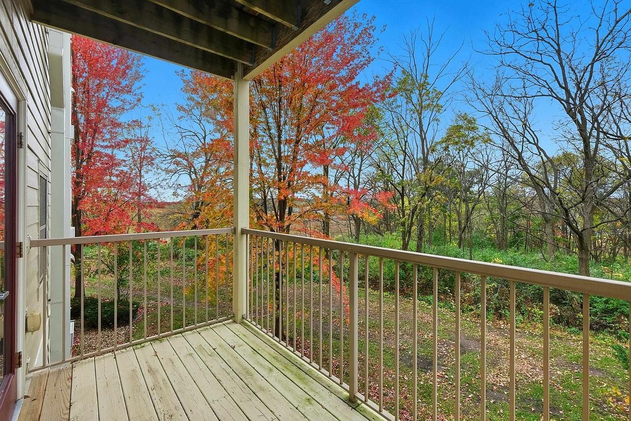 8206 Starr Grass Dr APT 204 Madison, WI 53719 - Thumbnail 3