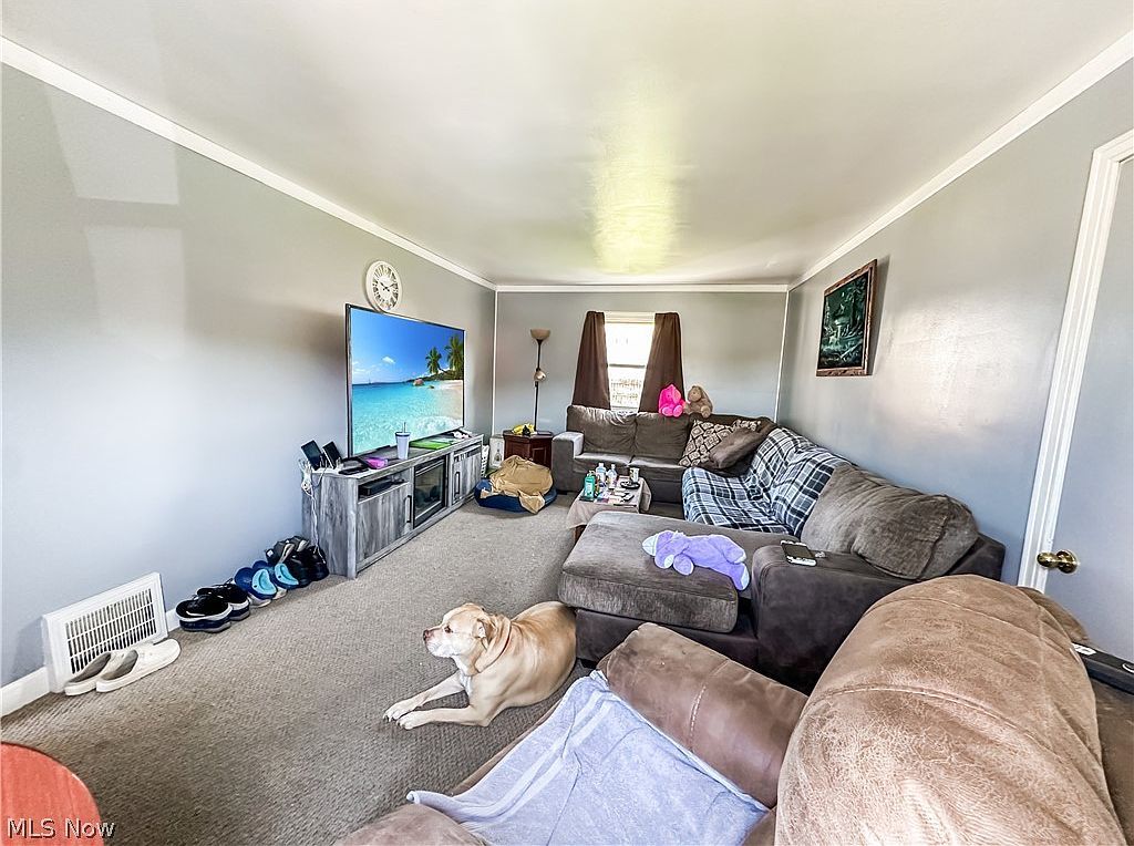 318 Homewood Ave Weirton, WV 26062 - Thumbnail 3