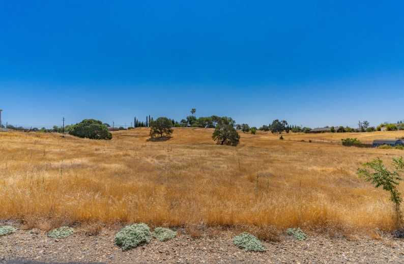 4090 Beaver Rd, Ione, CA 95640 - Thumbnail 4