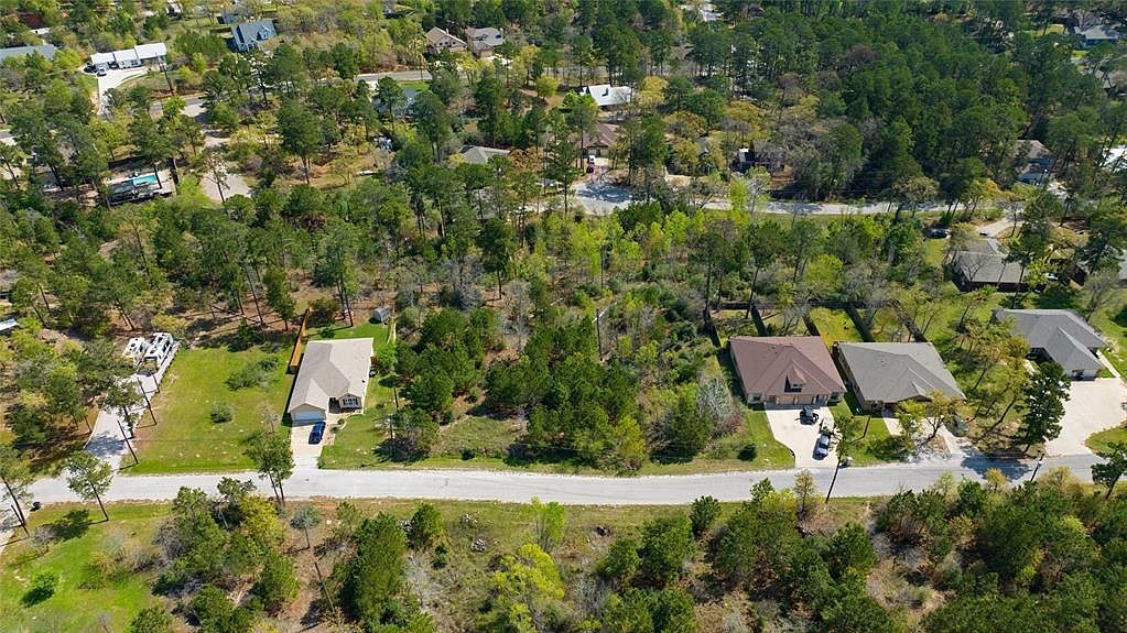 1332 & 1333 N Kaupo Dr Bastrop, TX 78602 - Thumbnail 3