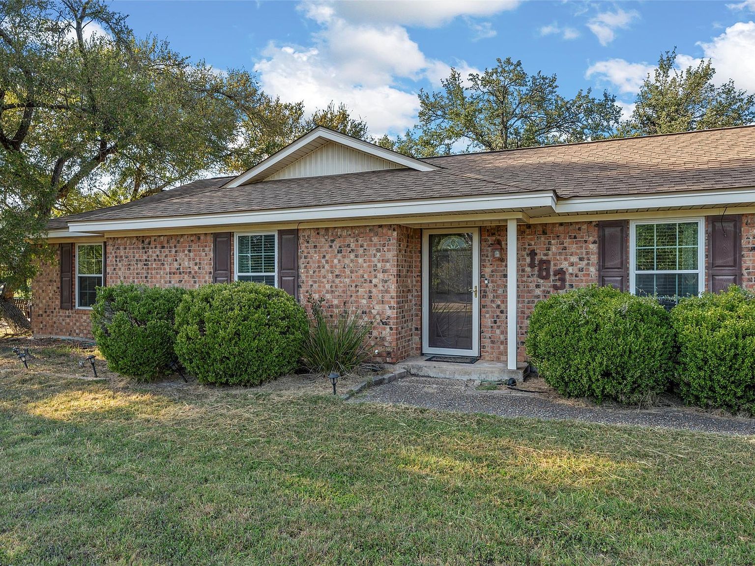 103 Spring Lake Dr Waco, TX 76705 - Thumbnail 3