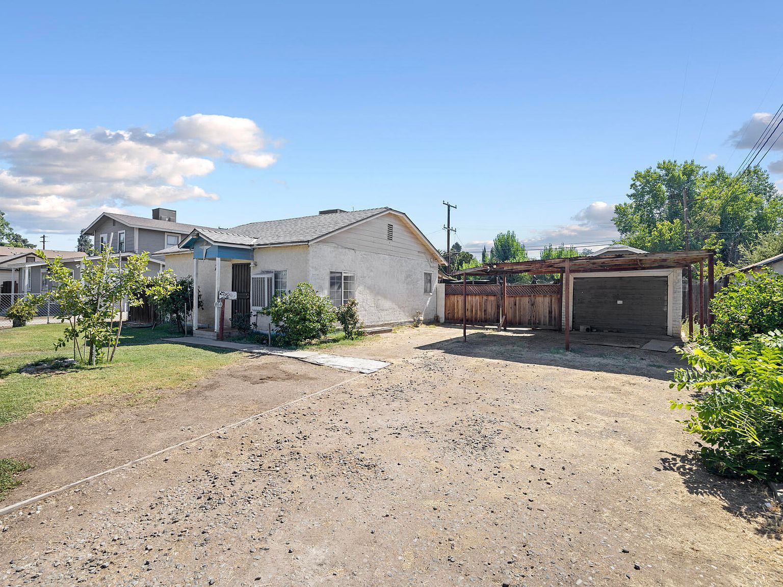 808 N Jacob St Visalia, CA 93291 - Thumbnail 3