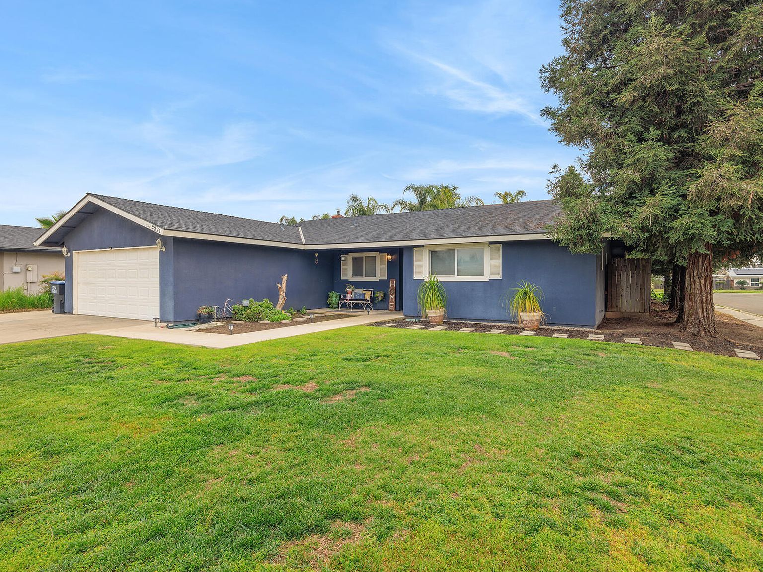 2221 S Akers St Visalia, CA 93277 - Thumbnail 3