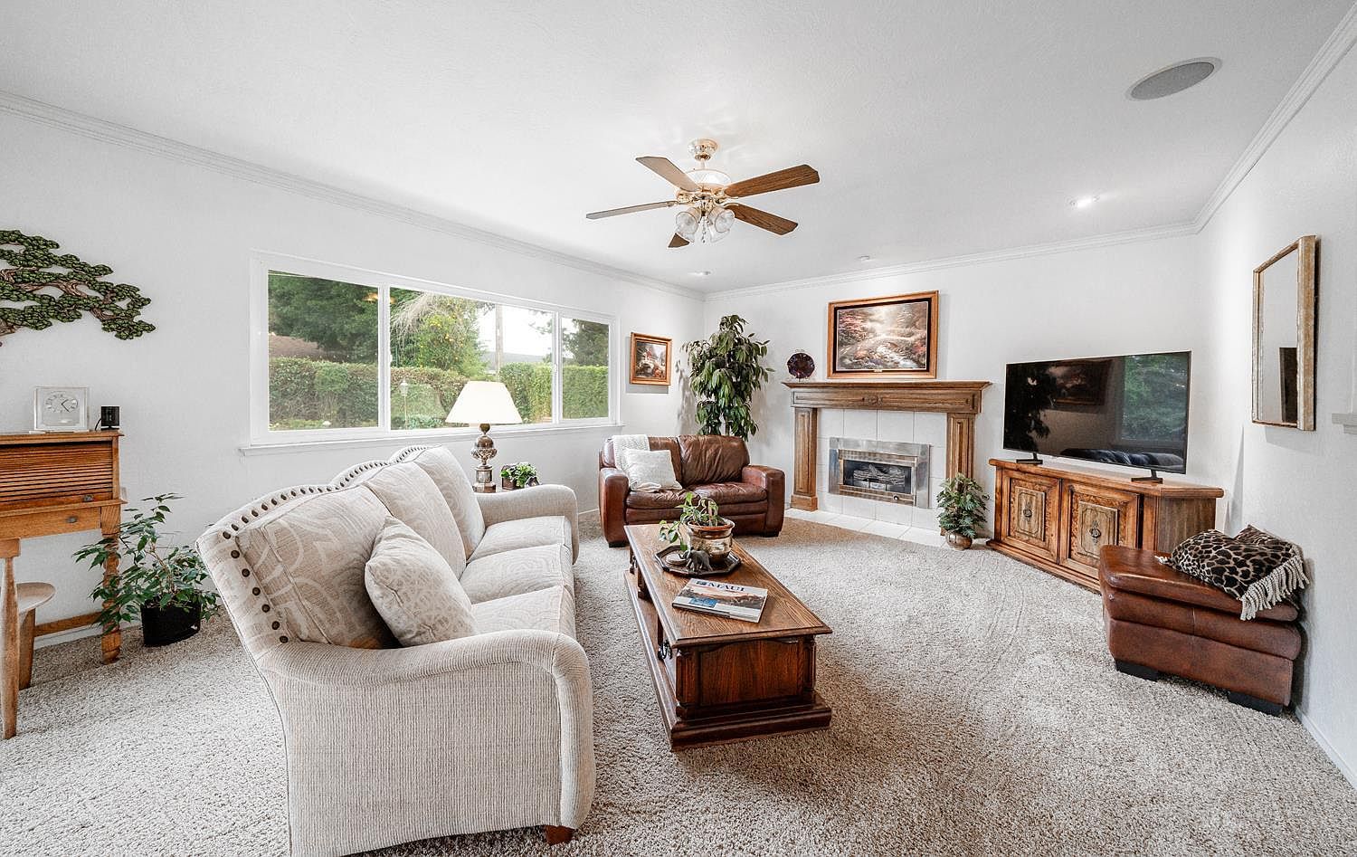 353 W Ellery Way Fresno, CA 93704 - Thumbnail 3