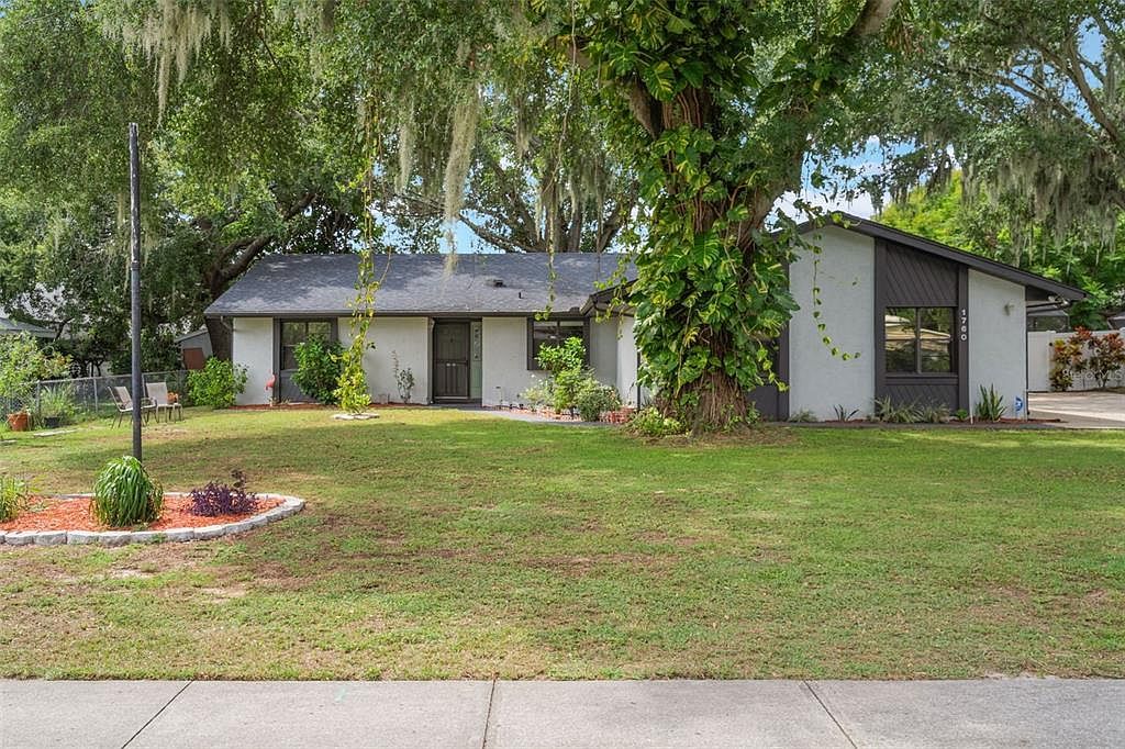 1760 12th St Clermont, FL 34711 - Thumbnail 3