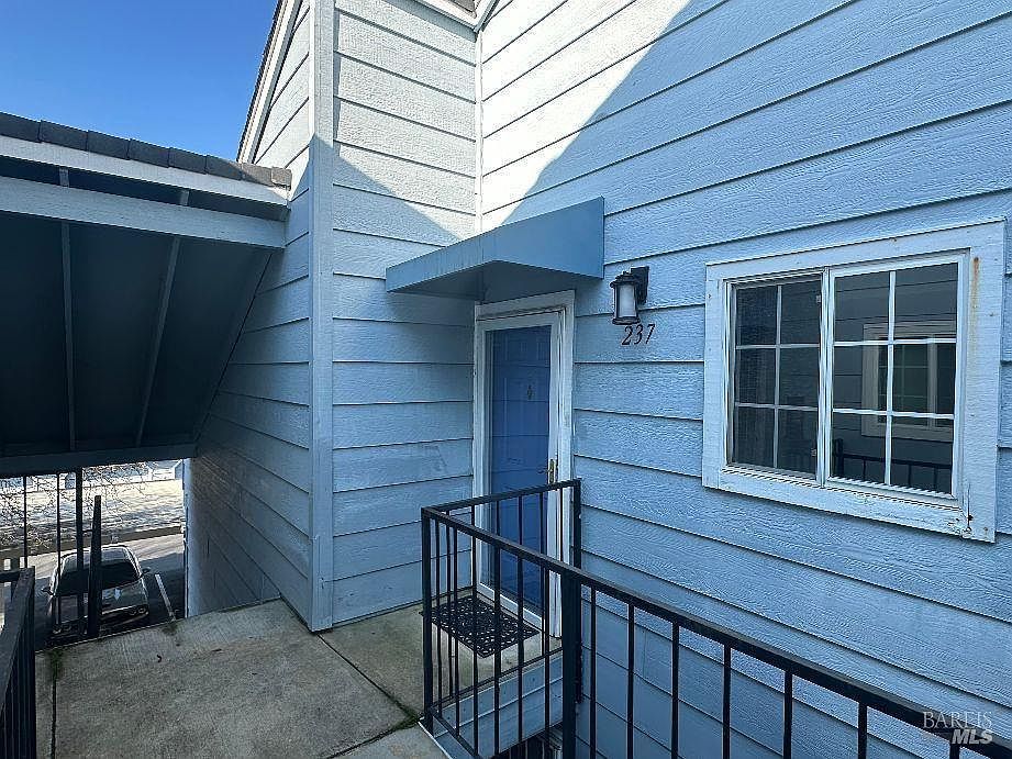 237 Lighthouse Dr Vallejo, CA 94590 - Thumbnail 3