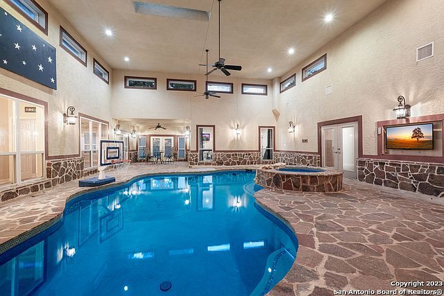 20725 Wahl Ln San Antonio, TX 78266 - Thumbnail 3