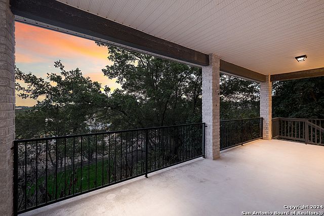 530 Mesa Loop San Antonio, TX 78258 - Thumbnail 3