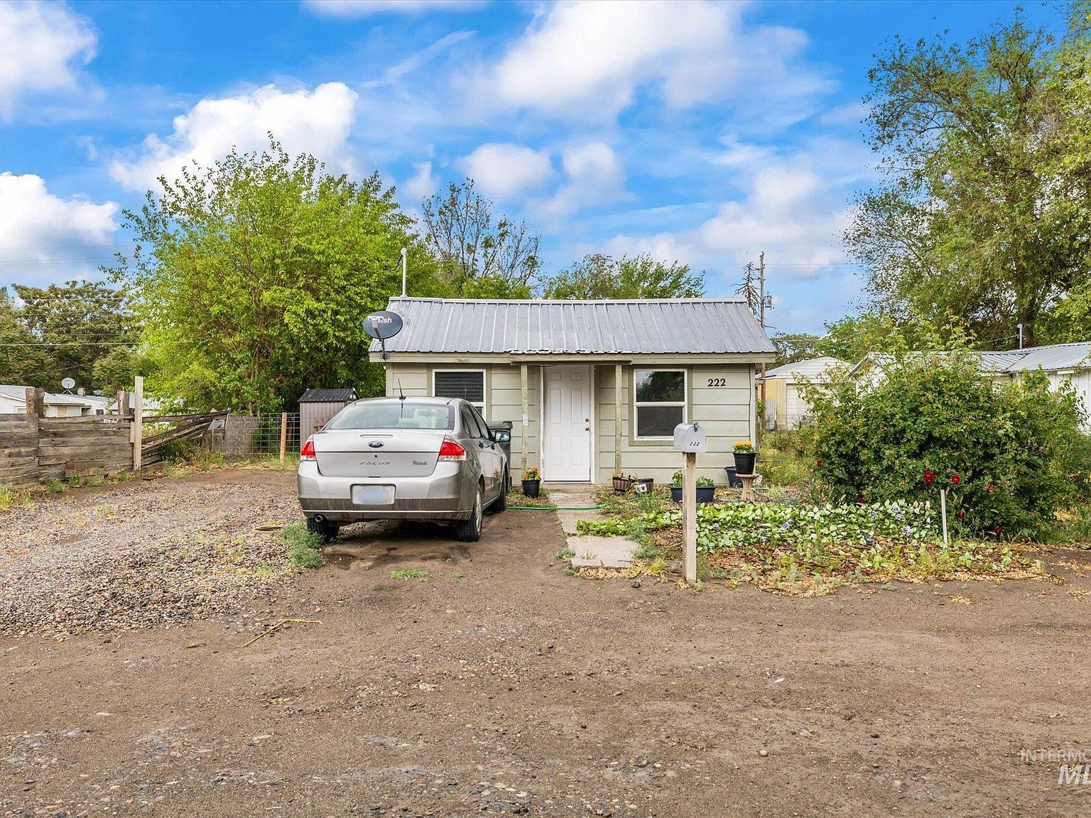 218 & 222 E Owyhee Ave Homedale, ID 83628 - Thumbnail 3