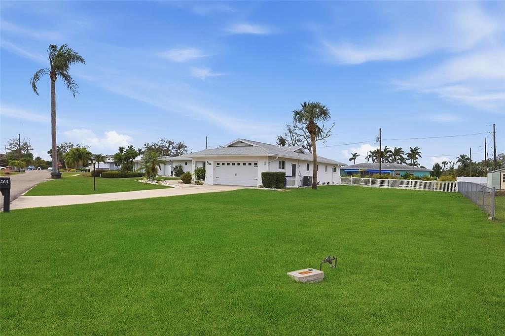 514 Palm Ave Nokomis, FL 34275 - Thumbnail 3