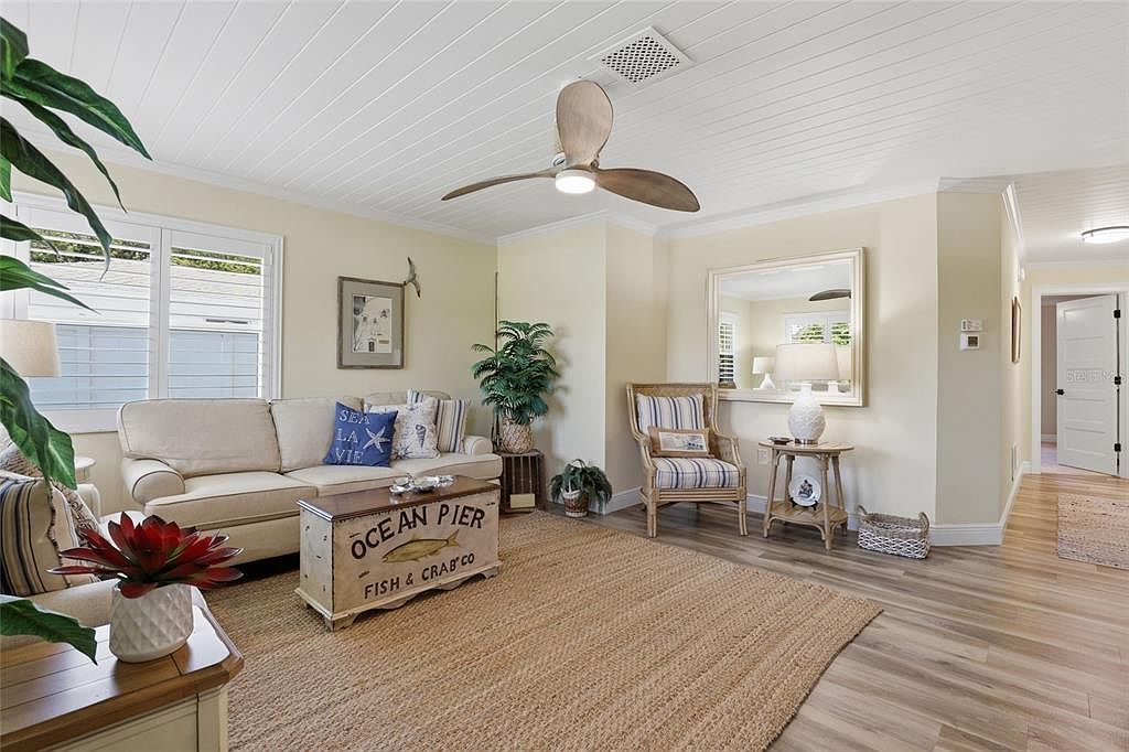 707 Beverly Rd Venice, FL 34293 - Thumbnail 3