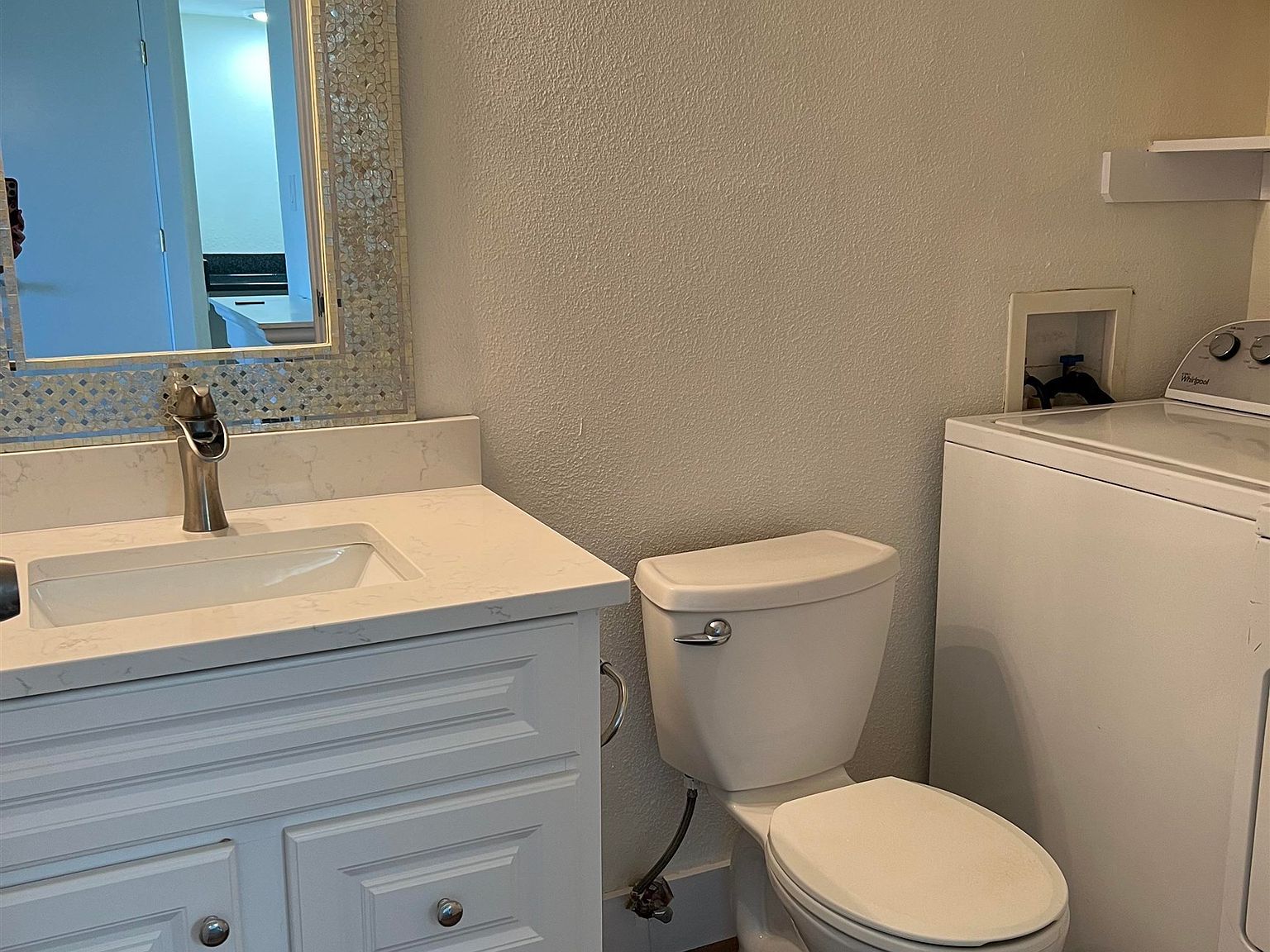 300 Poker Chip UNIT 11 Horseshoe Bay, TX 78657 - Thumbnail 3