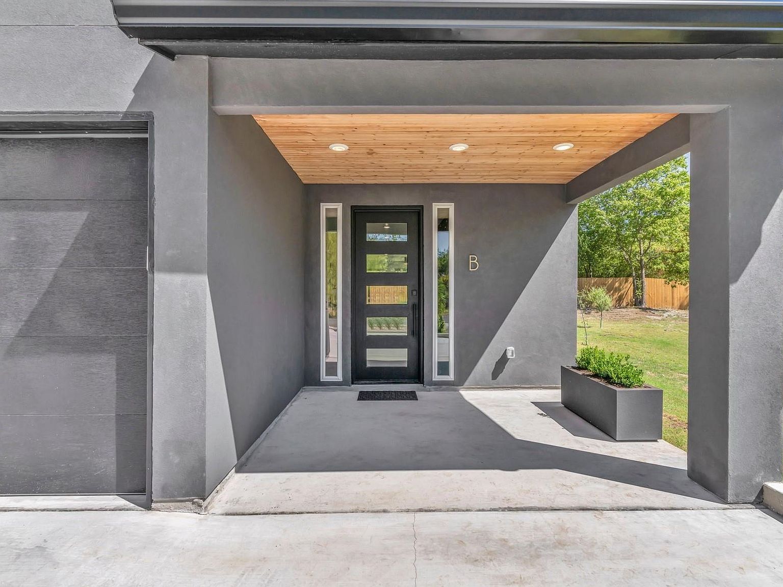 1006 E Marble St #B Burnet, TX 78611 - Thumbnail 3