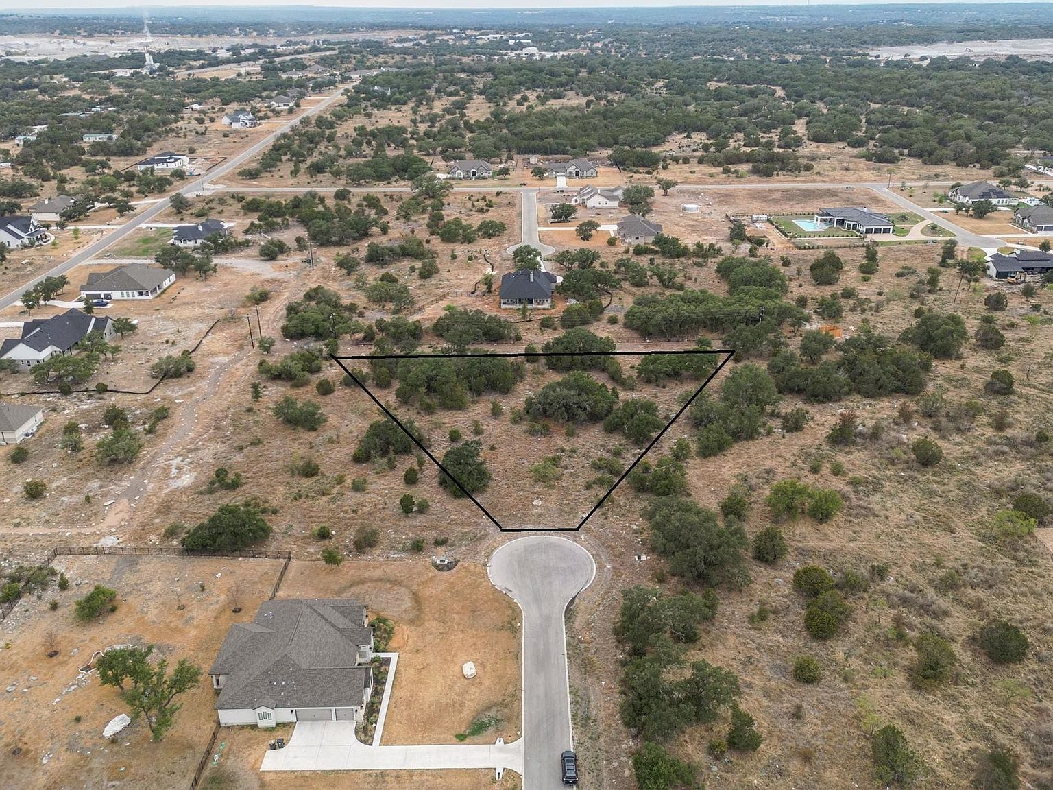 195 Marble Falls Ct Spicewood, TX 78669 - Thumbnail 3