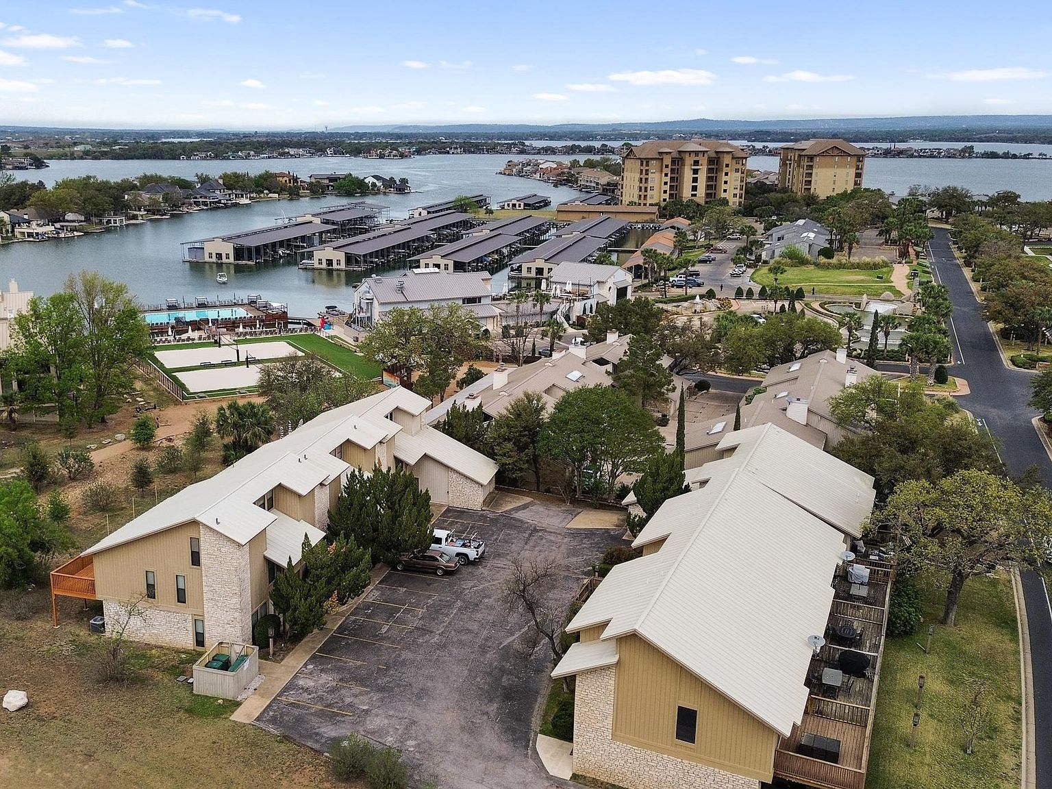 704F Horseshoe Bay Blvd Horseshoe Bay, TX 78657 - Thumbnail 3