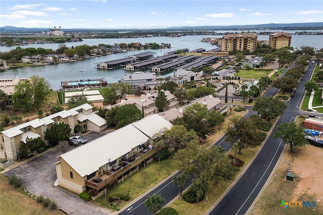 704 Horseshoe Bay Blvd #F Horseshoe Bay, TX 78657 - Thumbnail 3