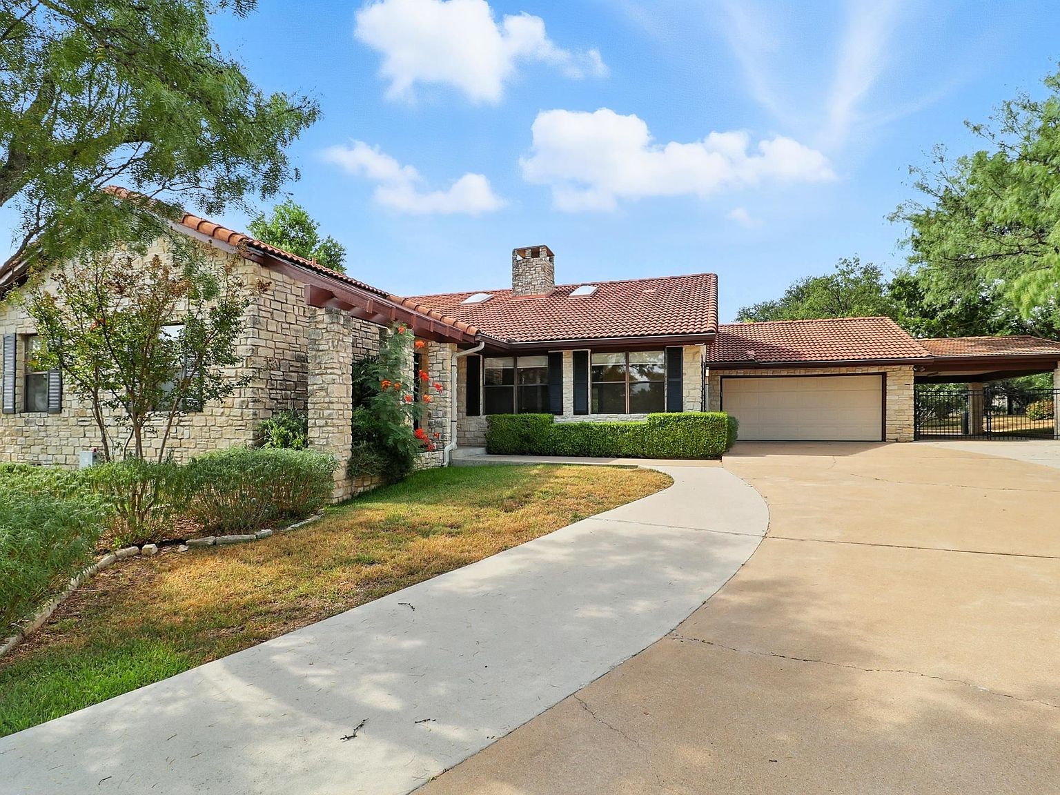 124 Teeoff Horseshoe Bay, TX 78657 - Thumbnail 3