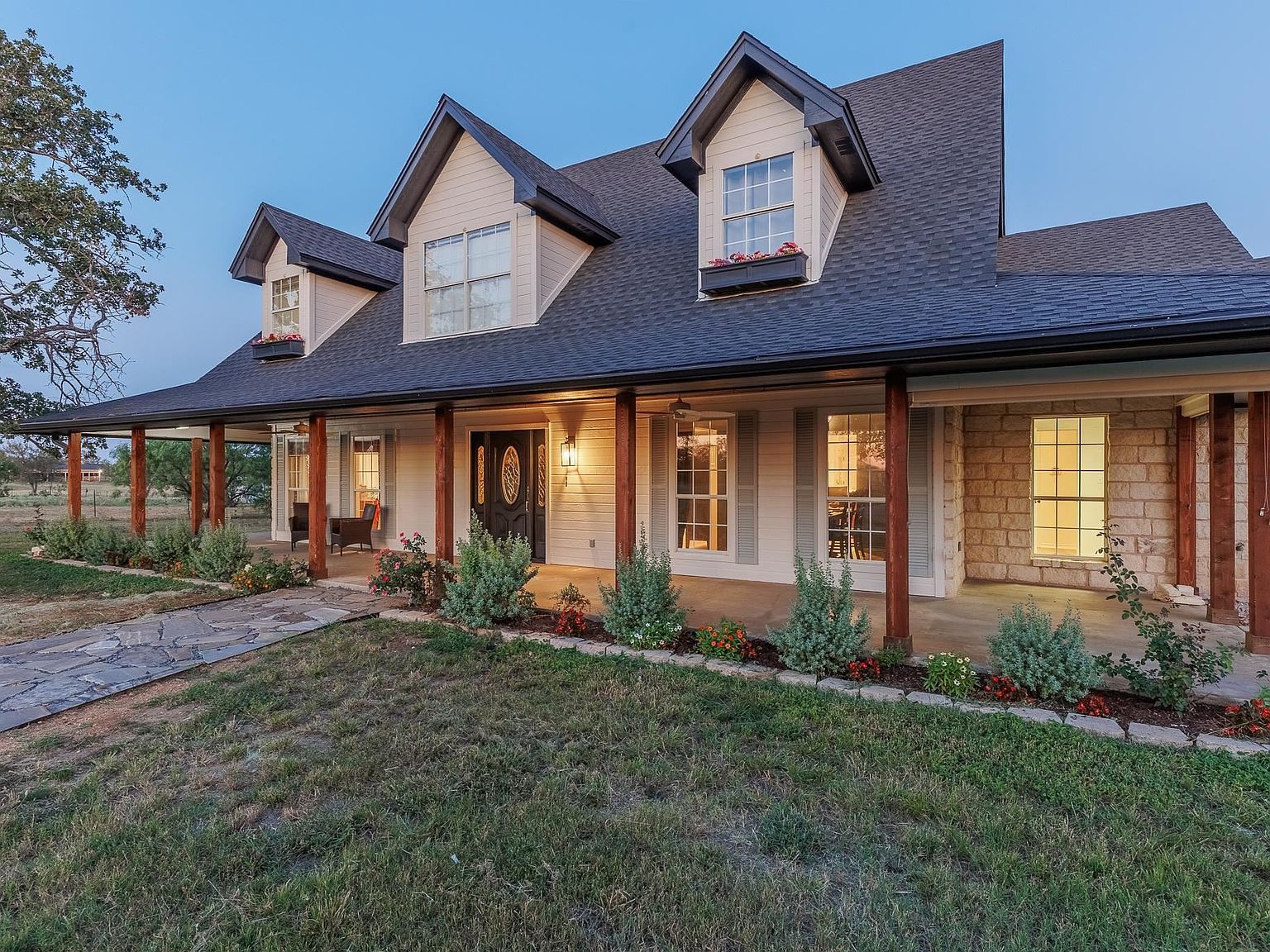 435 Oxbow Trl Marble Falls, TX 78654 - Thumbnail 3