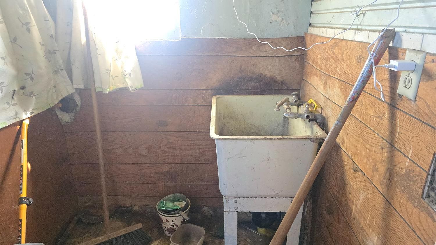 3161 X St Sacramento, CA 95817 - Thumbnail 3