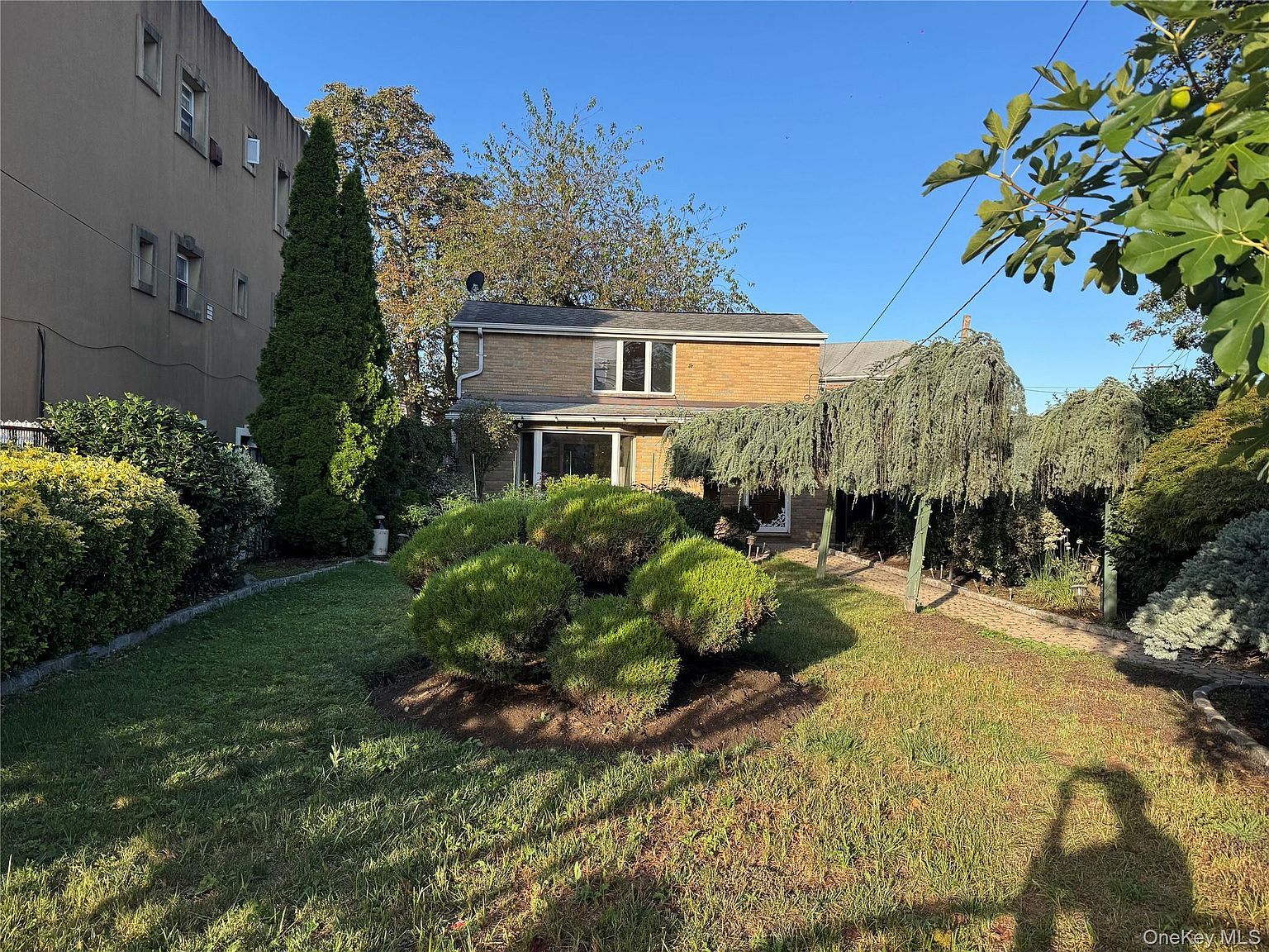 1702 Clintonville St Flushing, NY 11357 - Thumbnail 3