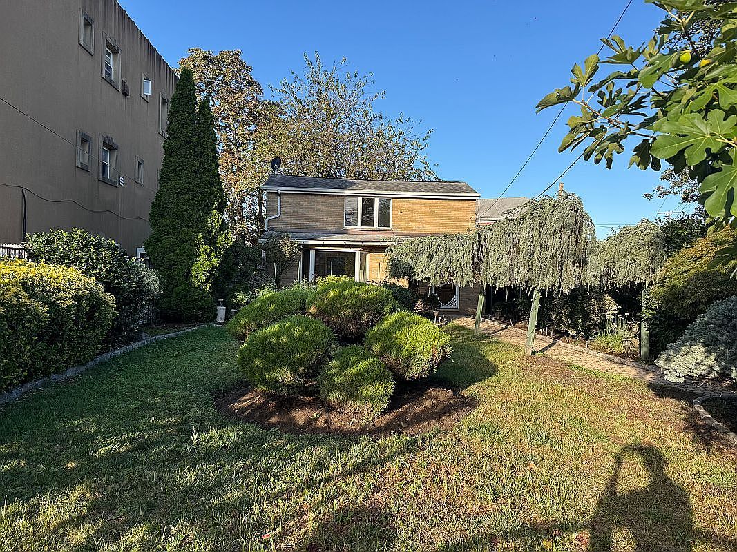 17-02 Clintonville St Whitestone, NY 11357 - Thumbnail 3