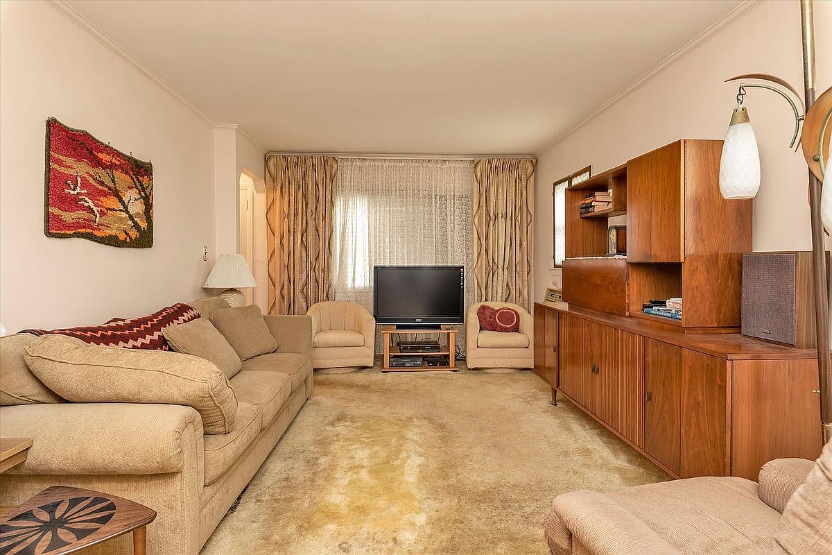 14747 8th Ave Flushing, NY 11357 - Thumbnail 3