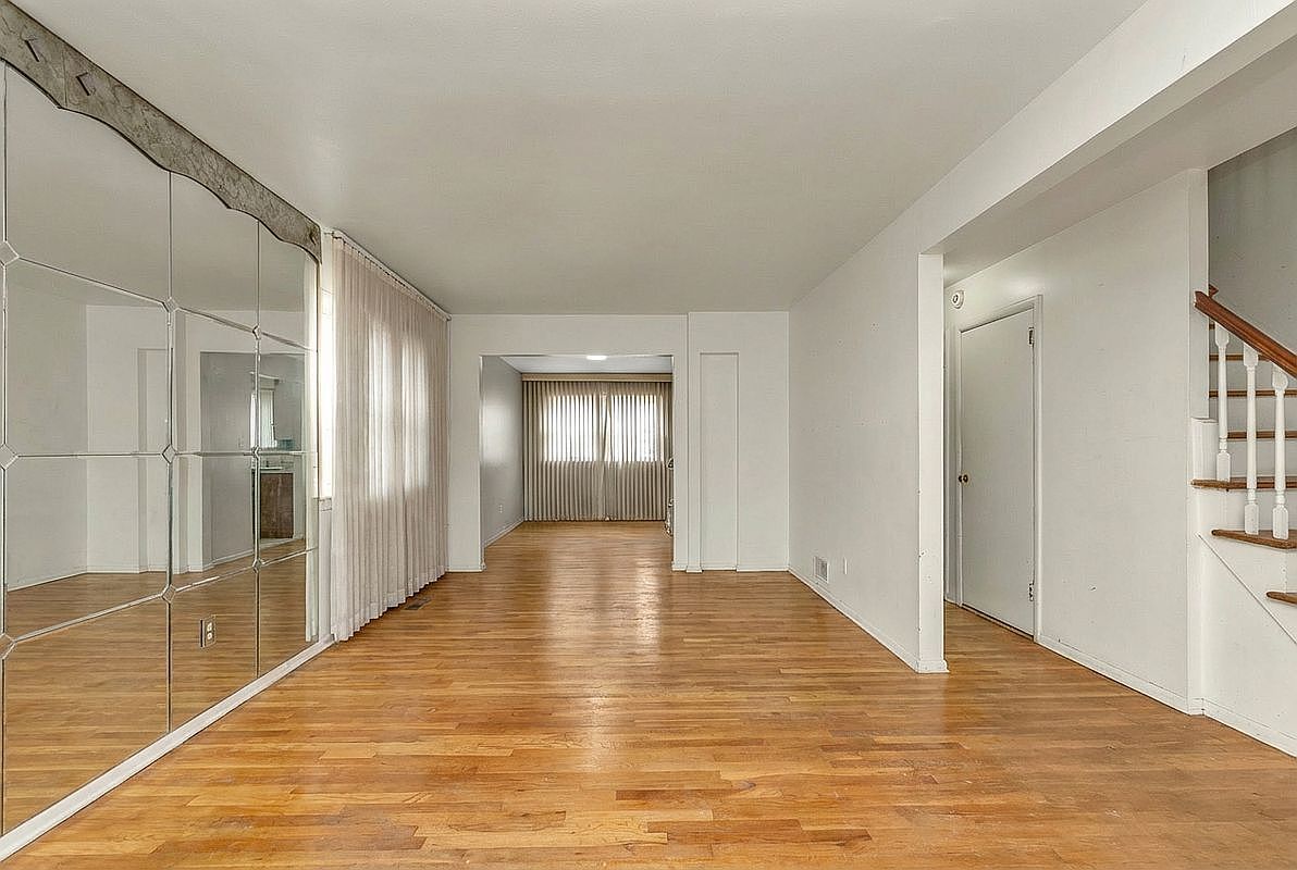 11721 Francis Lewis Blvd Cambria Heights, NY 11411 - Thumbnail 3