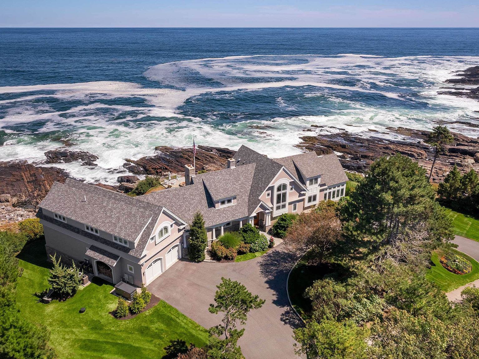 113 Bald Head Cliff Rd Cape Neddick, ME 03902 - Thumbnail 3