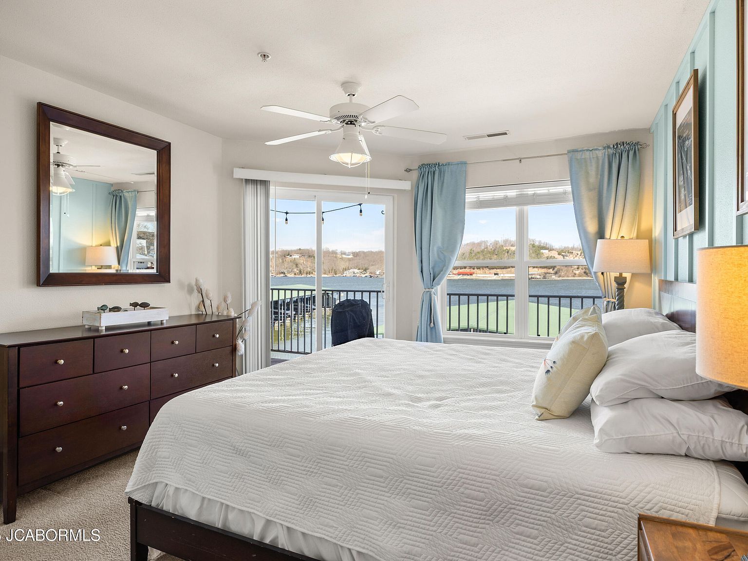 245 Plaza Beach Dr Unit 2B Camdenton, MO 65020 - Thumbnail 3