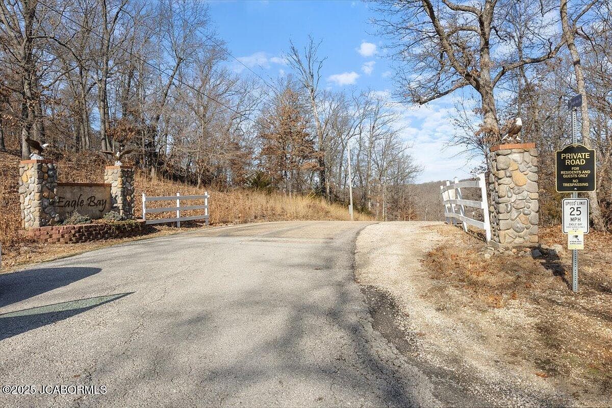 7801 Eagle Bay Dr Gravois Mills, MO 65037 - Thumbnail 3