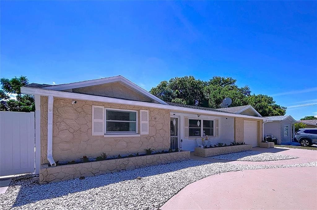 7114 Mayfield Dr Port Richey, FL 34668 - Thumbnail 3