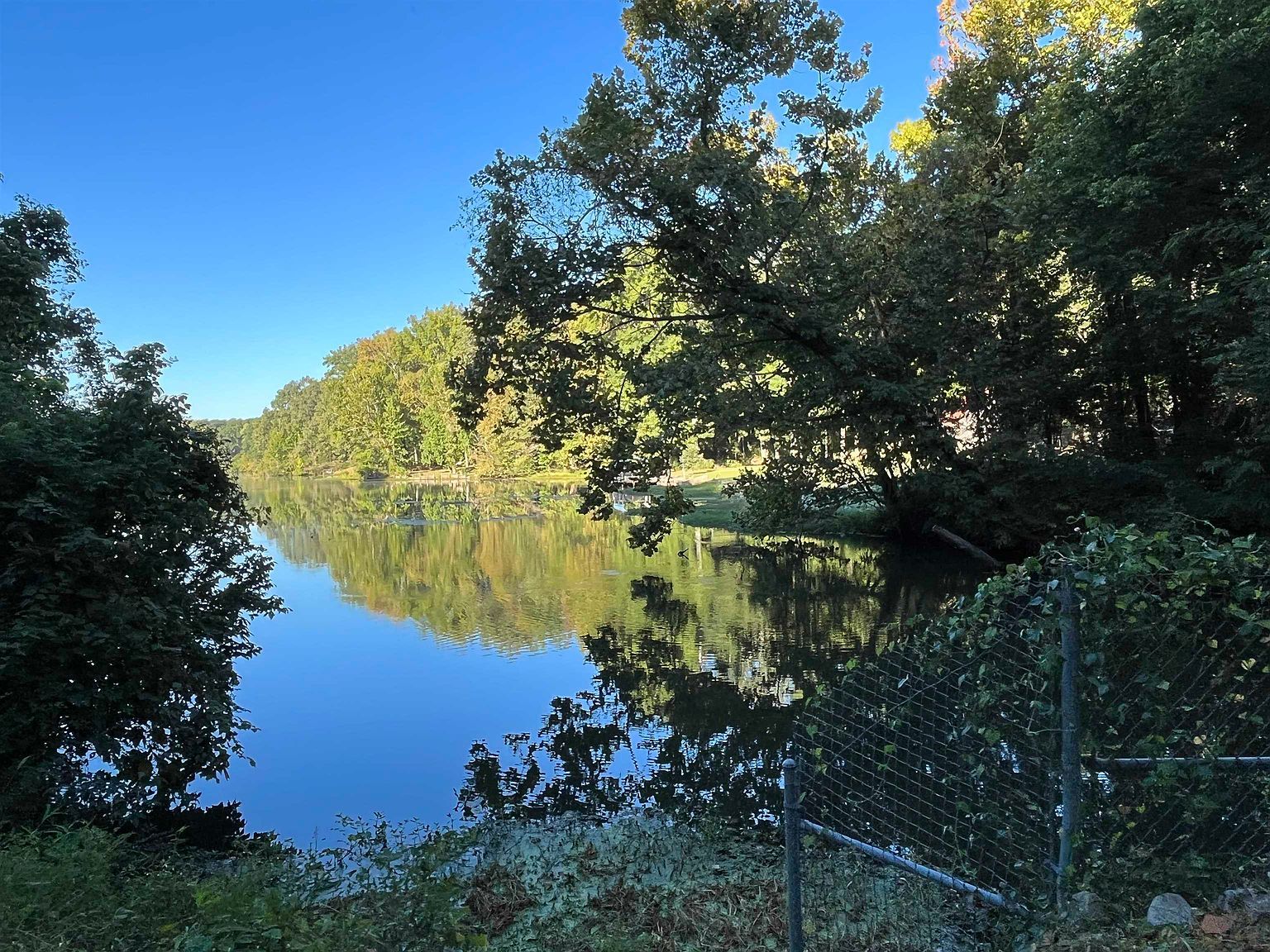 4996 E Shore Dr Memphis, TN 38109 - Thumbnail 3