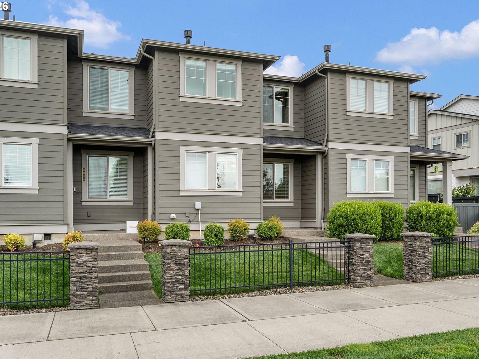 8051 SE Vermont St Hillsboro, OR 97123 - Thumbnail 3