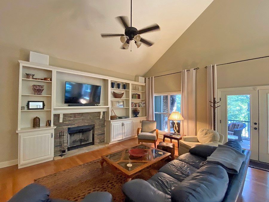 1045 Paynes Creek Rd Hartwell, GA 30643 - Thumbnail 3