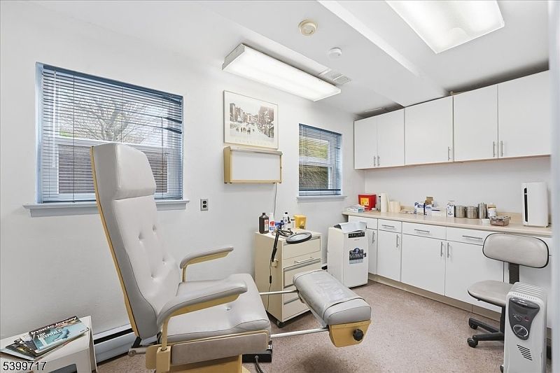 741 Bloomfield Ave SUITE 1 Verona, NJ 07044 - Thumbnail 3