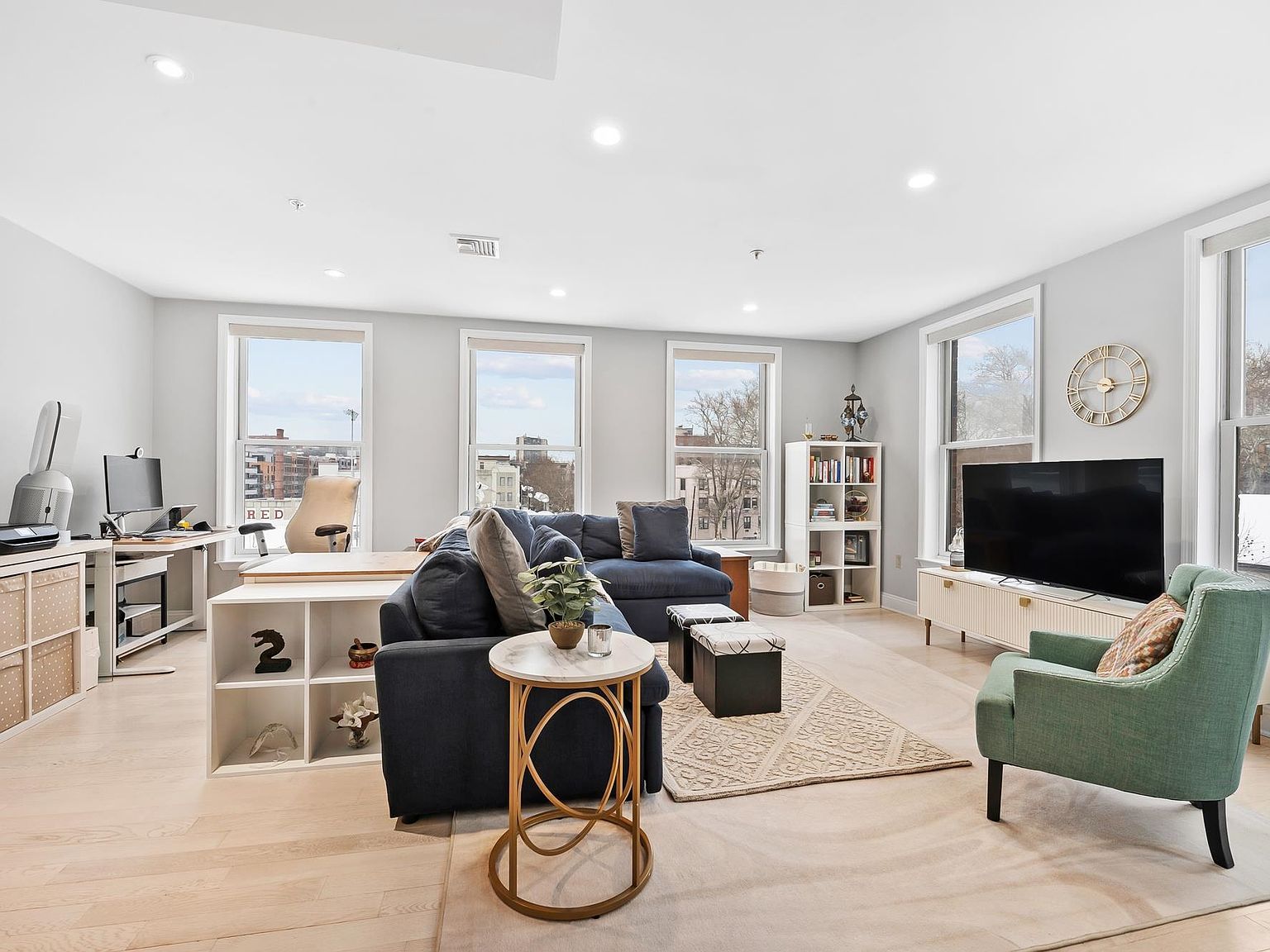 402 9th St APT 4A Hoboken, NJ 07030 - Thumbnail 3