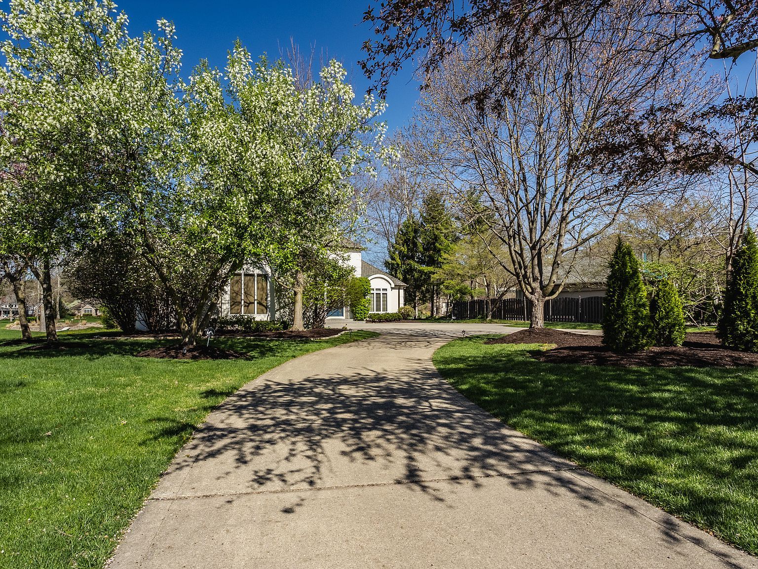 5846 E Fall Creek Parkway North Dr Indianapolis, IN 46226 - Thumbnail 3