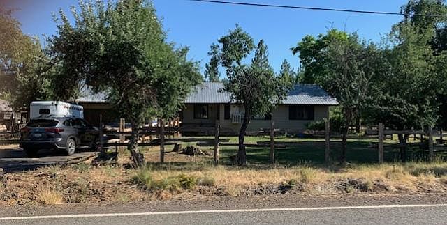 41195 Brown Rd Fall River Mills, CA 96028 - Thumbnail 3