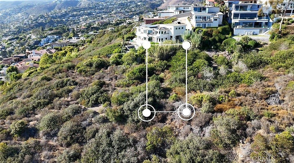 934 Bonnie Brae Ave Laguna Beach, CA 92651 - Thumbnail 3