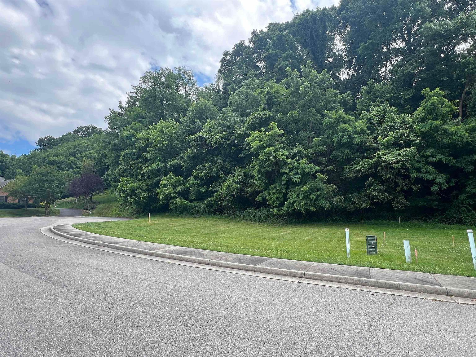 8331 Sawgrass Way Radford, VA 24141 - Thumbnail 3