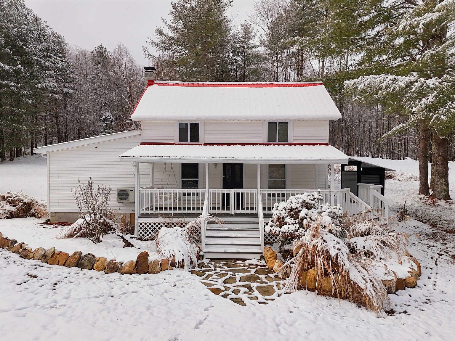 466 Dogwood Ln SW Willis, VA 24380 - Thumbnail 3