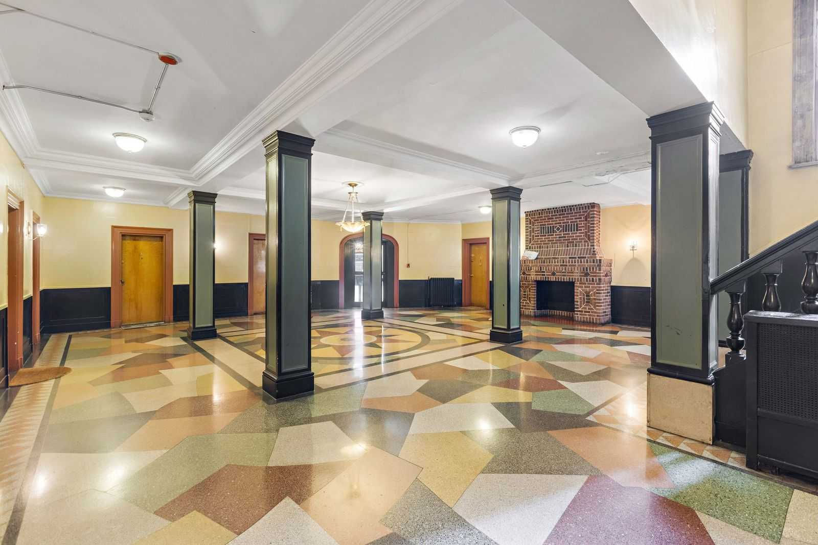 7435 Boulevard East, #27  North Bergen, NJ, USA, 7047 - Thumbnail 3